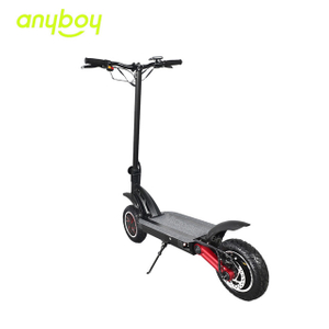 Carregando scooter elétrico de acionamento duplo para adultos